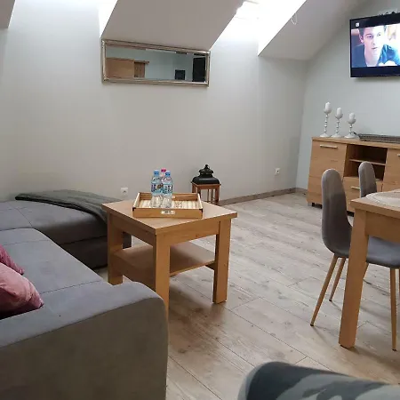 Apartament Komarno *